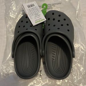 NWT- Kids Classic Clog - SizeJ2 - Color: Slate Grey